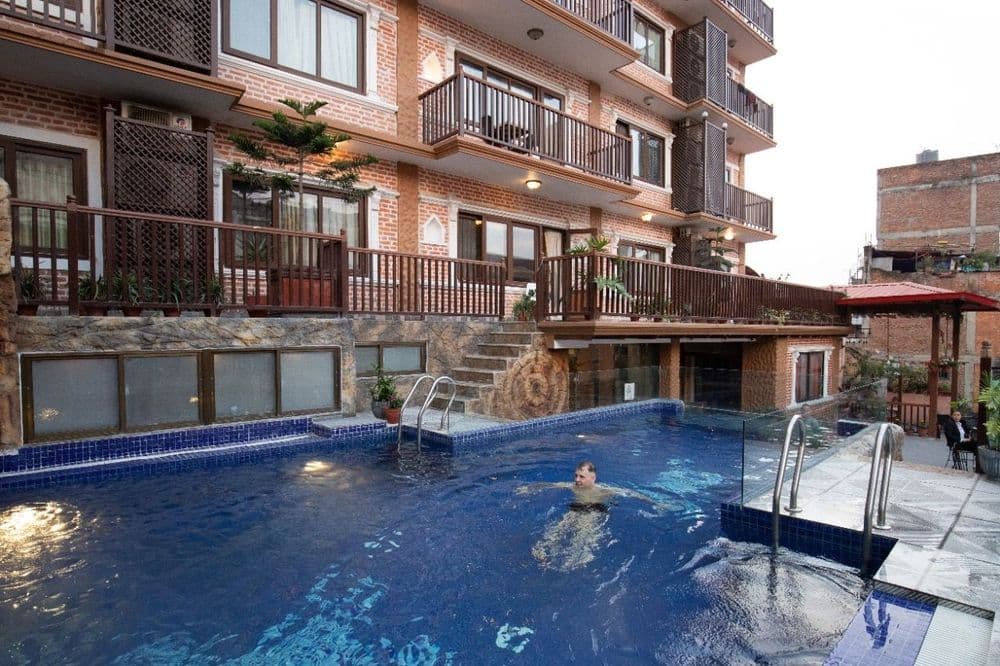 Hotel Manang - Pool