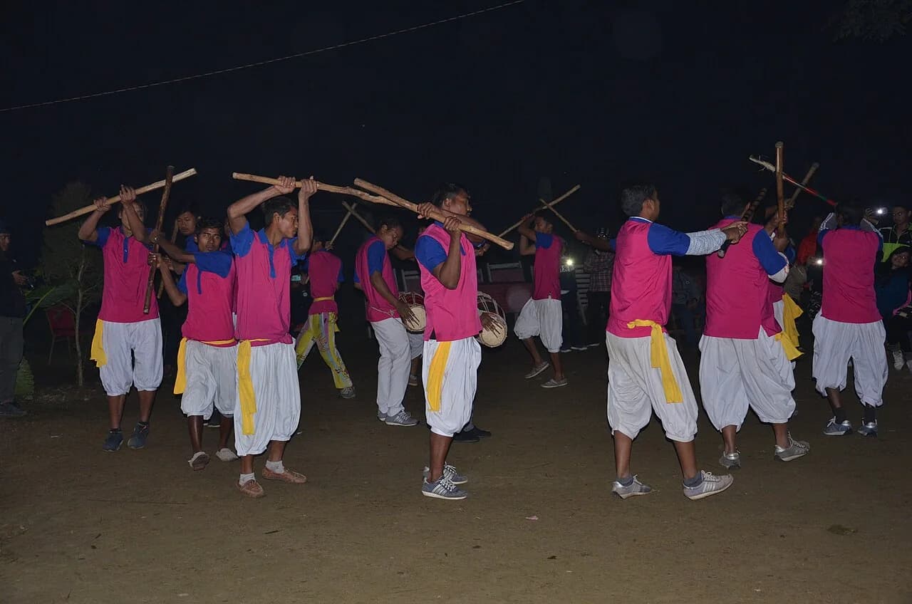 Tharu dance performance in Sauraha, Chitwan